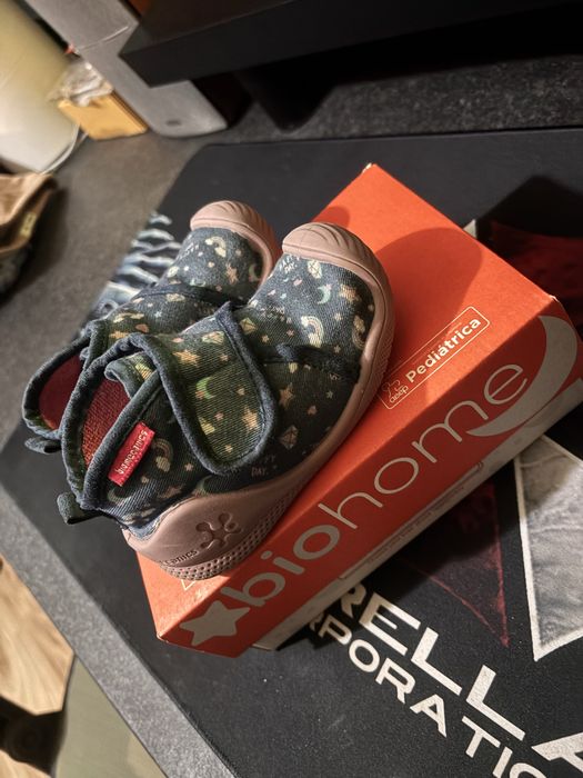 Пантофи Biomecanics размер 22