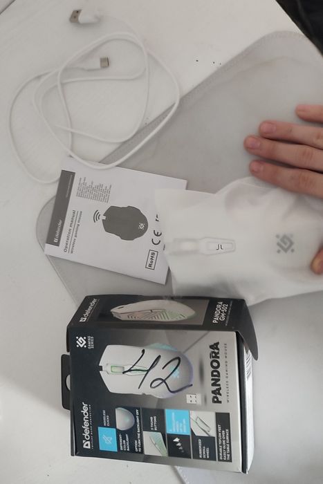 Продам комплект коврик мышка клавиатура