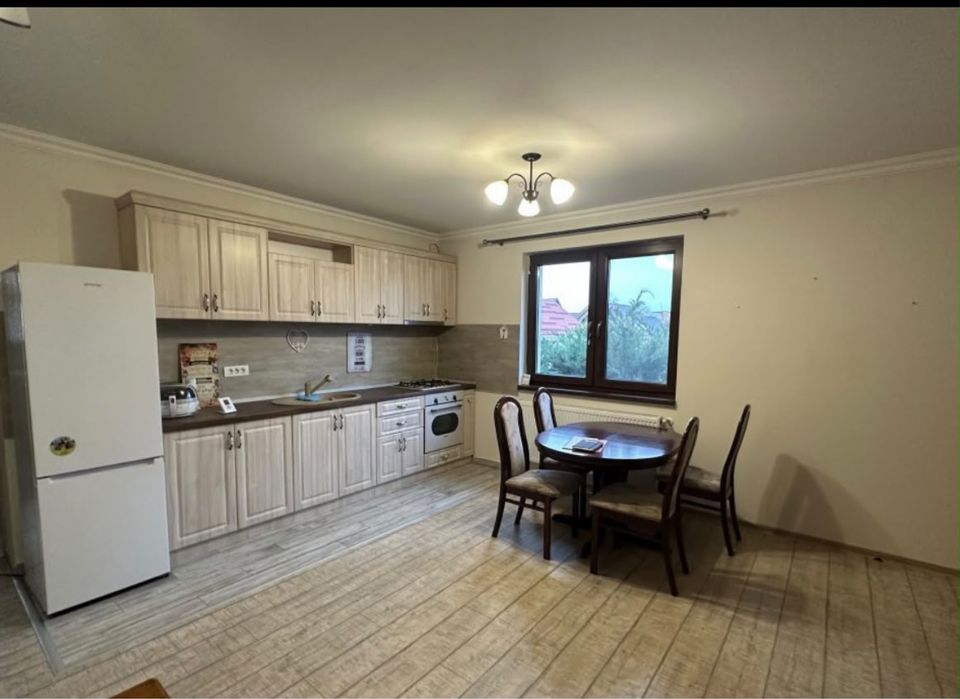 Închiriez apartament 3 camere Giroc, zona Planetelor | 72 mp |