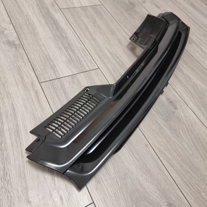 Grila bara fata VW Golf 5 Hatchback 2003-2009 negru tuning sport