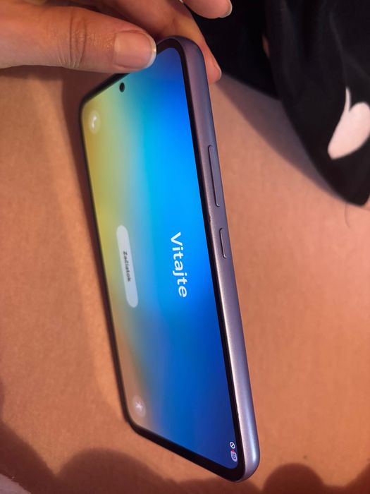 Продавам телефон Samsung A54