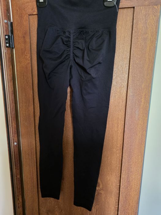 Спортни дрехи от oysho, Adidas, shein