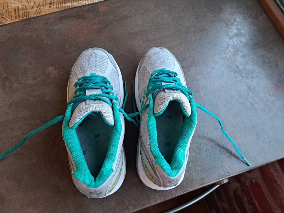 детски/дамски маратонки момче,кецове,спортни обувки,New Balance38