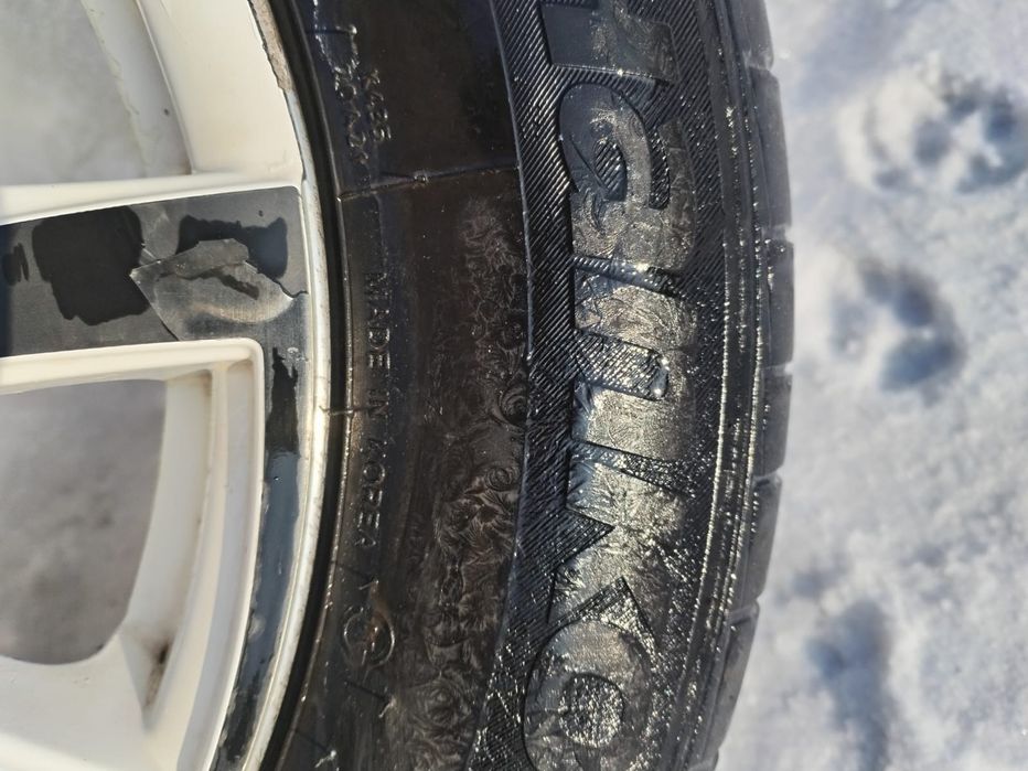 Автошина с дисками