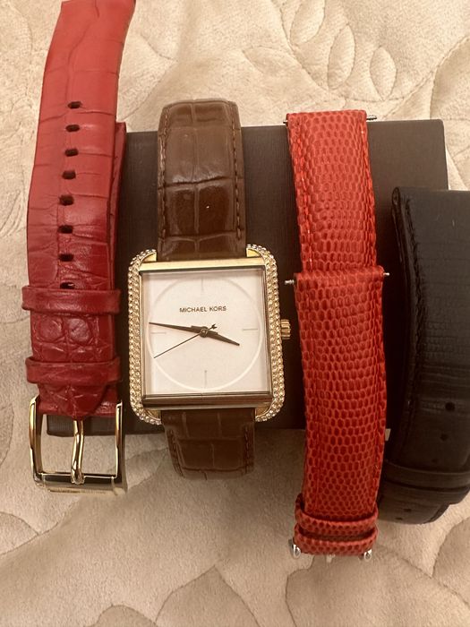 Часы наручные