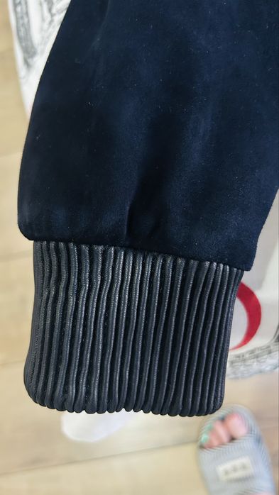 Продам кожаную куртку