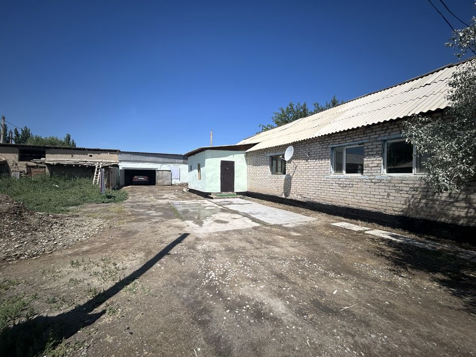 Тез арада үй сатылады!