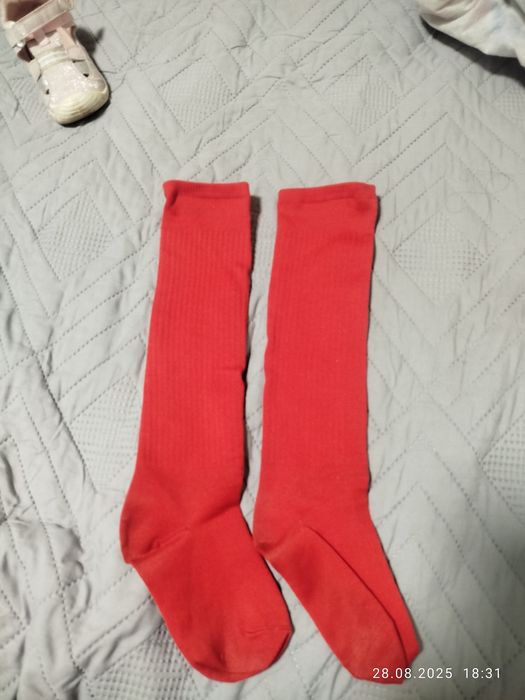 Футбольные щитки и гетры