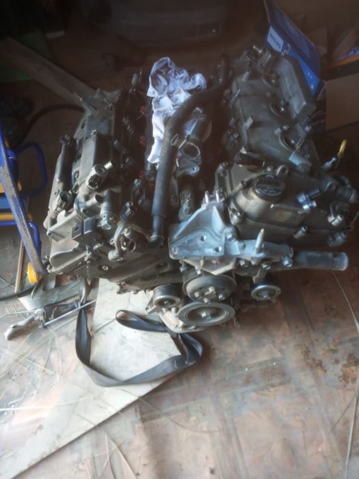 Двигатель на запчасти обьем 350