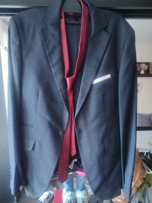 Costum elegant pentru bărbați