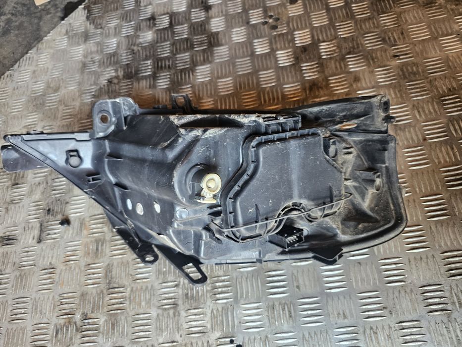 Far faruri stânga dreapta  Citroen C3 2004Hatchback 1.4 hdi