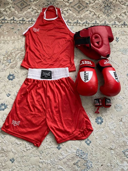 Всё новое носил только неделю