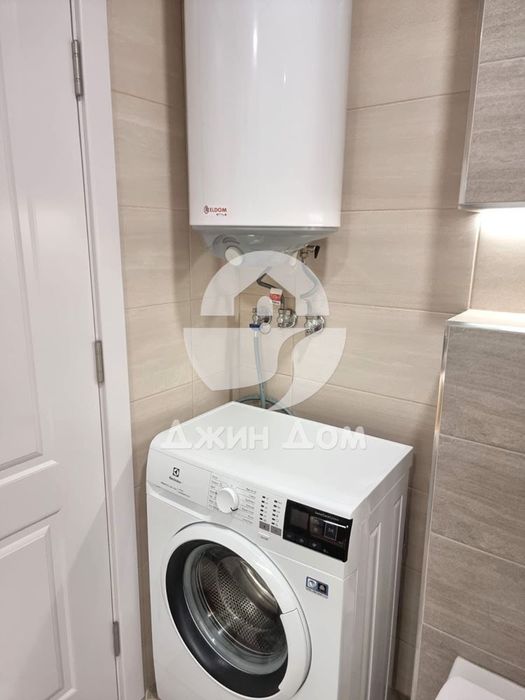 Продава се Двустаен апартамент в к.к. Слънчев бряг - 56 кв.м за 1965 €/кв.м - Снимка #8