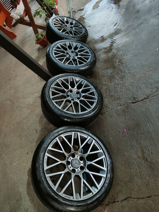 Vând jante MOMO 5x112, anvelope noi, Skoda, Audi, Mercedes