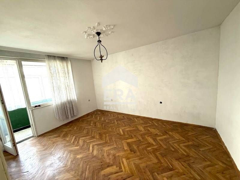 Многостаен апартамент в гр. Бургас, кв. Меден Рудник