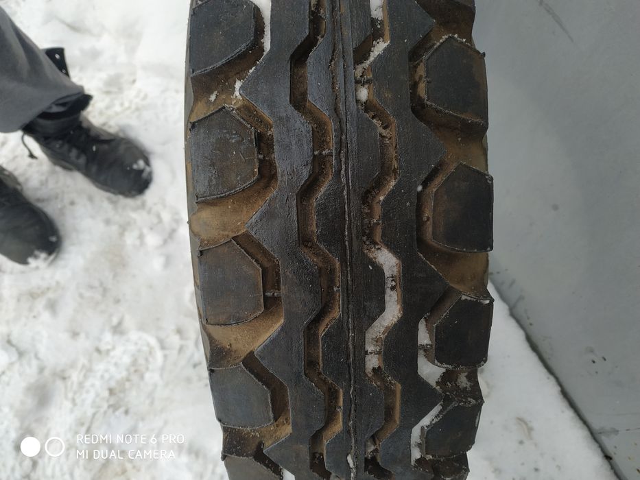 Продам резину на автокару