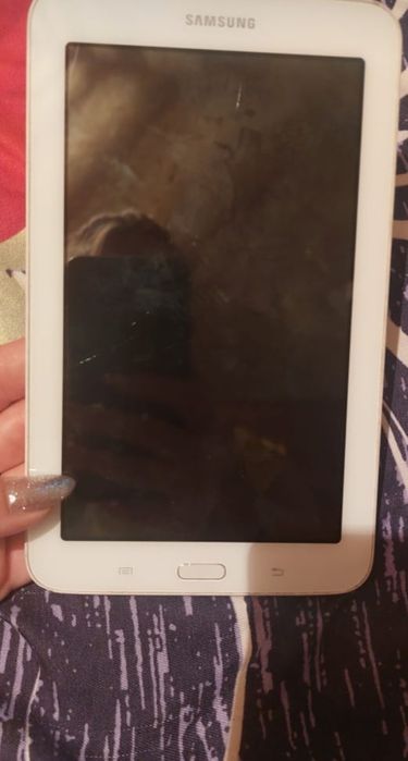 Продам tab3 срочно
