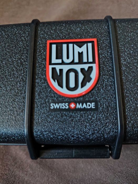 Часовник LUMINOX