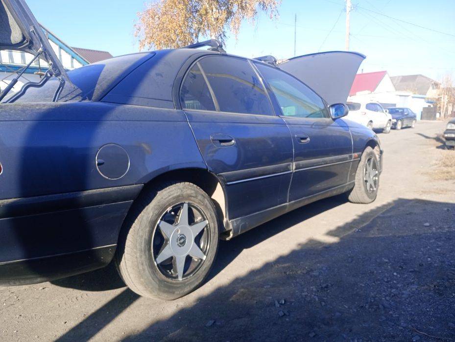 Опель омега б2.5