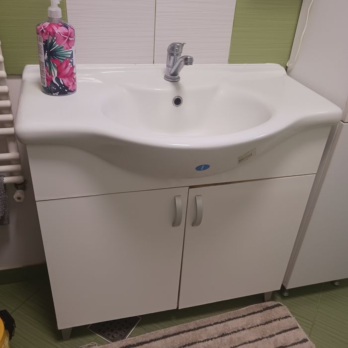 Vand cabina și  mobila baie