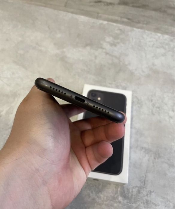 iPhone 11 128Gb с гарантией