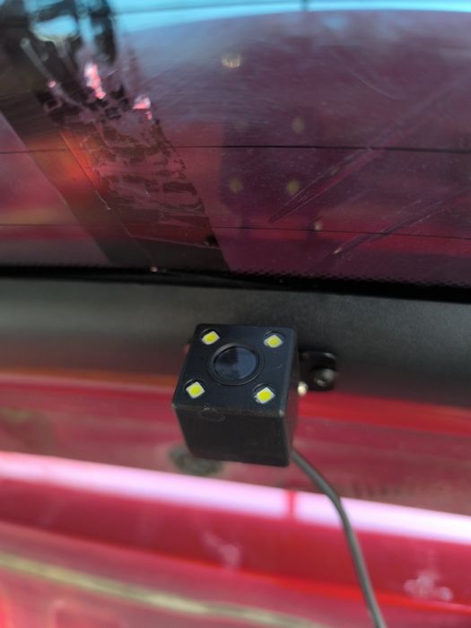 Мултимедия / Трансмитер таблет за кола