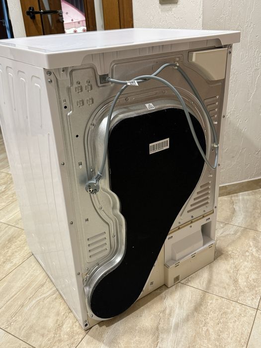 Сушилня Heinner HCD-V804B 8 кг, кондензационна, 15 програми