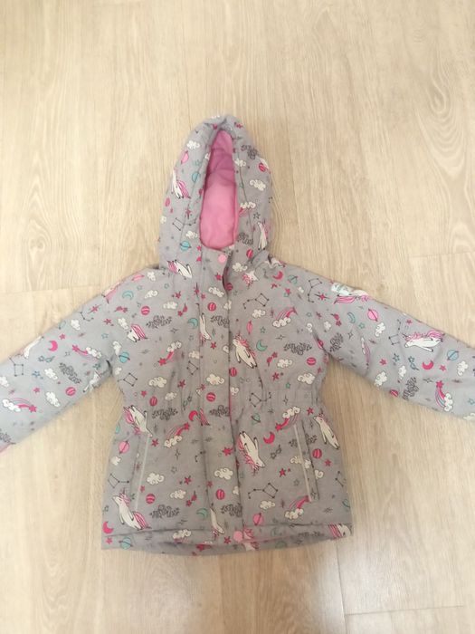 Продам комбинезон для девочки