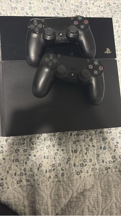 Пс 4 с двумя джостиками