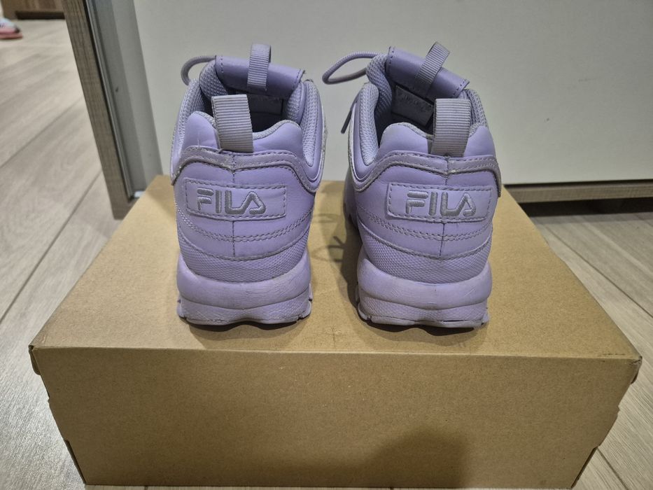 Маратонки Fila номер 36.5