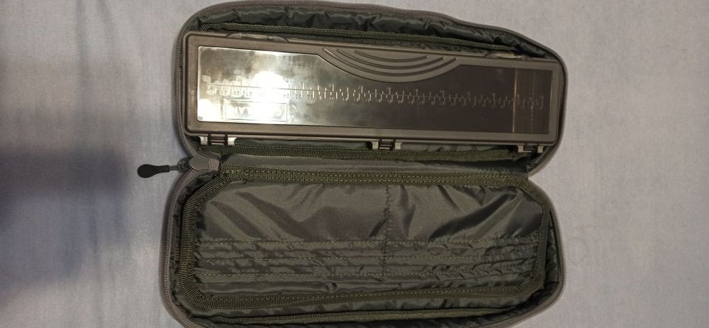 Класьор за поводи и риболовни принадлежности