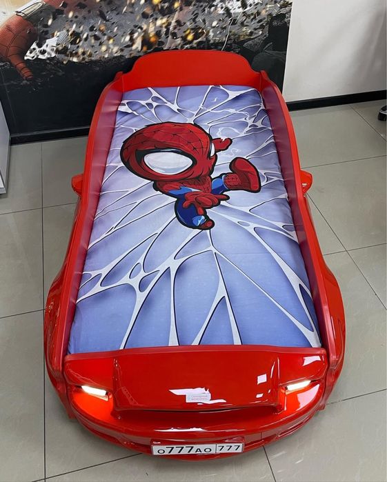 Детская кровать машинка