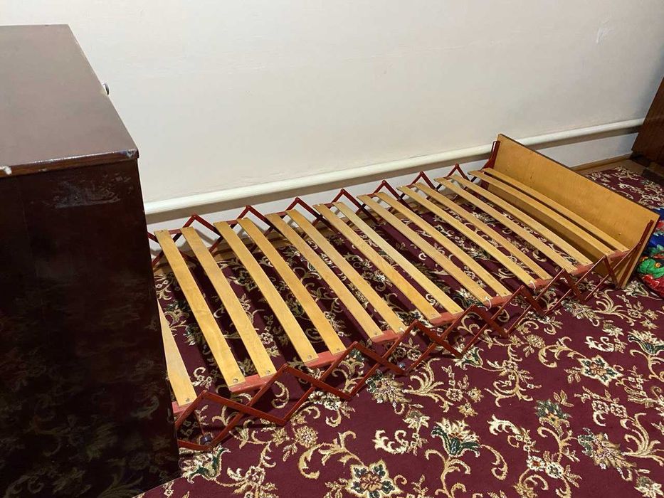 Раскладной кровать  сотилади . Холати зур