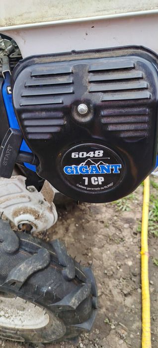Motocoasă cu remorca și accesorii