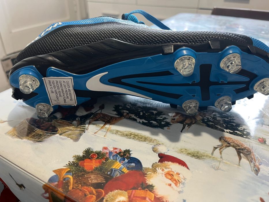 Бутонки чисто нови