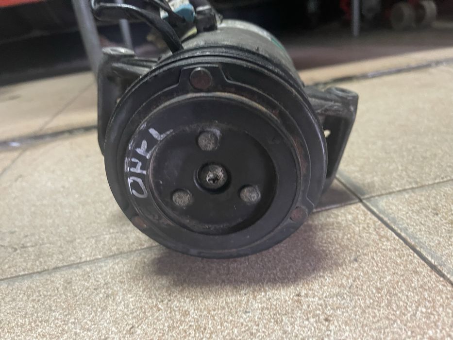 Компресор за климатик на opel