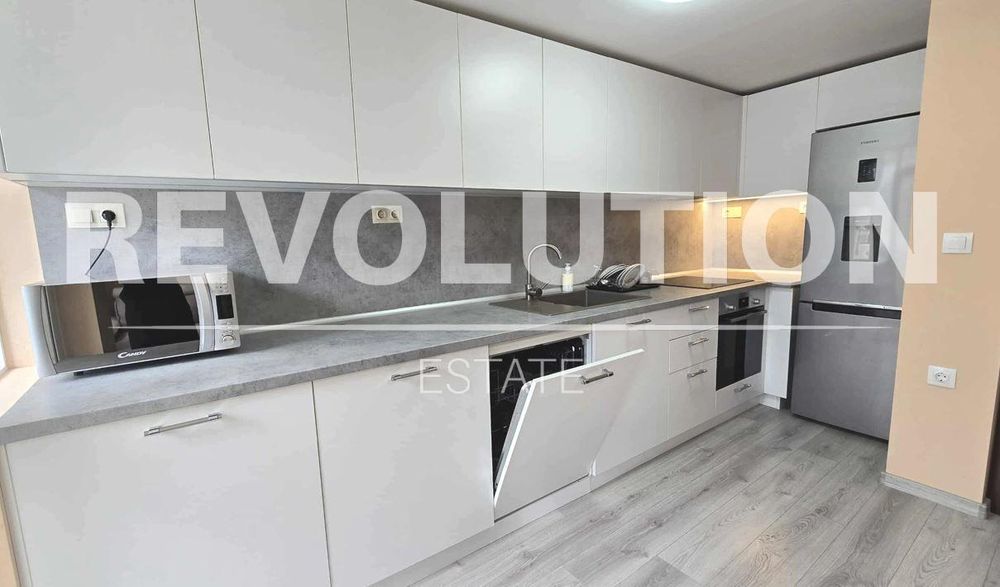 Дава се под наем Двустаен апартамент в Варна, Спортна зала - 60 кв.м за 550 € - Снимка #2