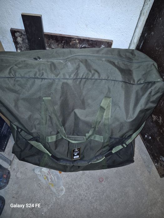 Vand cort, sirocou, masa cu doua banci cu husa