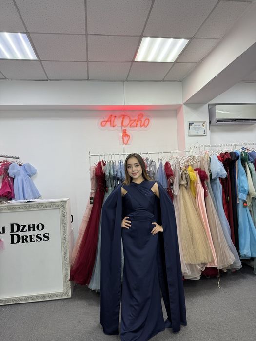 Прокат вечерних платьев в Алматы