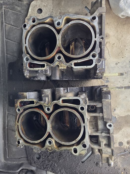 Продам блок цилиндров от Субару