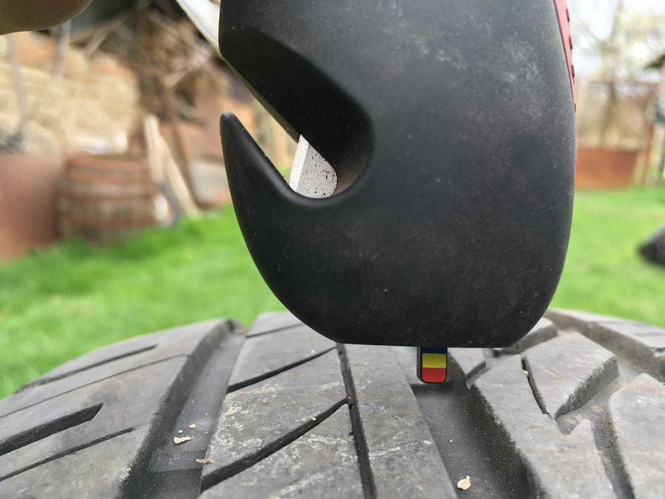 Anvelope 215 | 60| R16