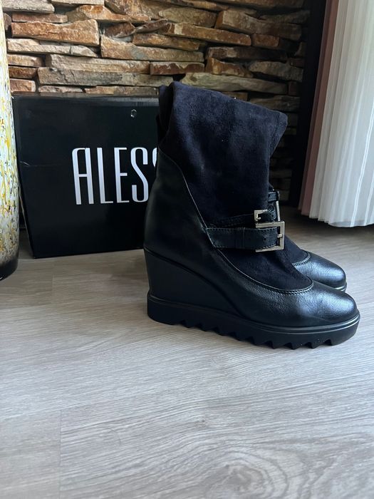 Alessa - ботуши.