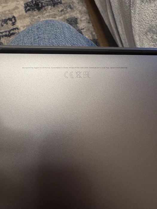 Macbook pro A1708