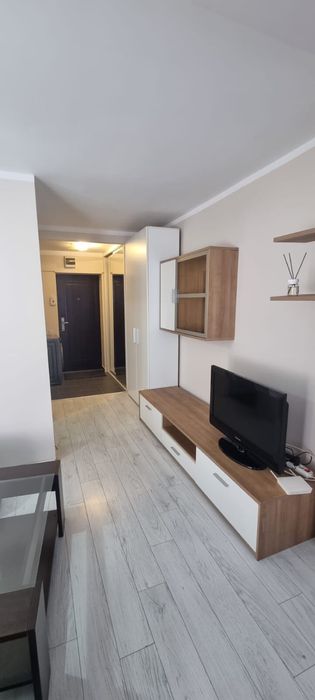 Proprietar inchiriez pe termen lung garsoniera Baba Novac Lidl