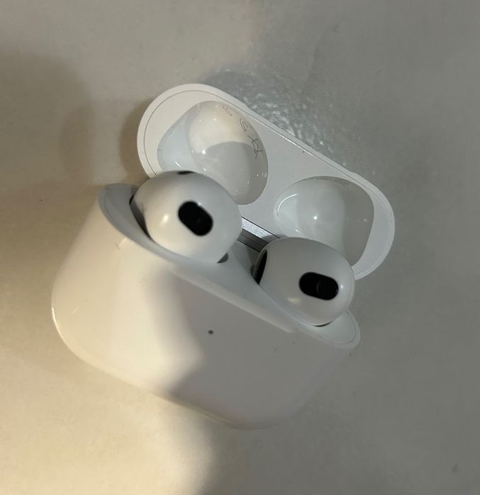 Слушалки AirPods 3 поколение