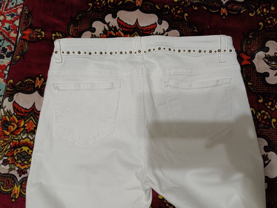 Белые джинсы от Morgan