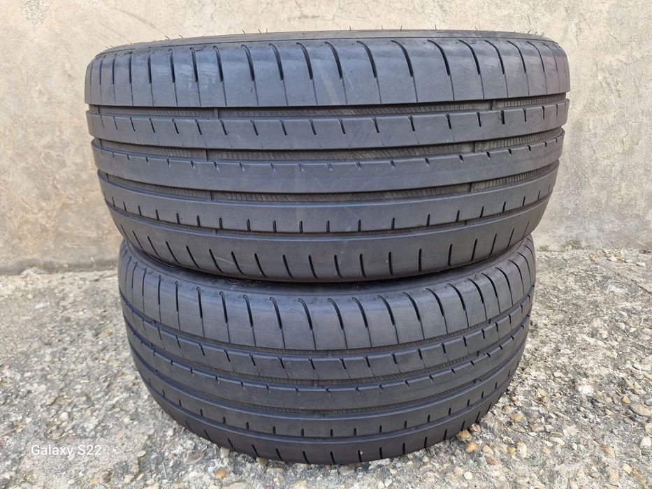 2anvelope vara 225 40 19 Good Year 2020