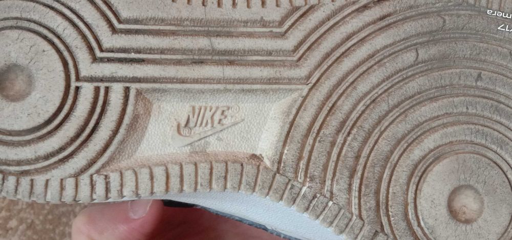 Кроссовки белые женские