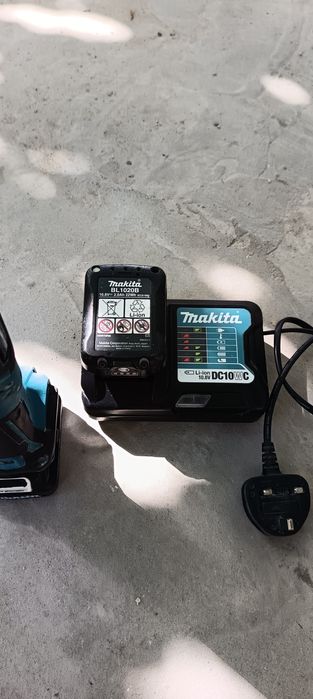 Makita 10.8v multitool