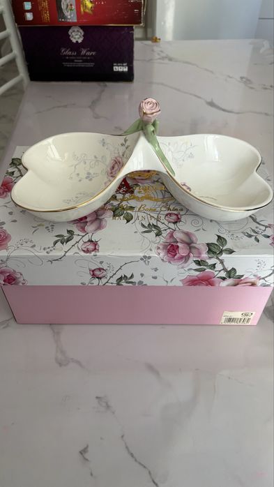 Менажница 2 шт продаются